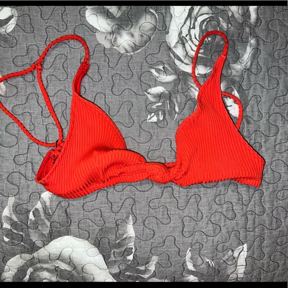Minimale Animale knotted ribbed bikini top. Size small. Red and brown - Picture 2 of 6